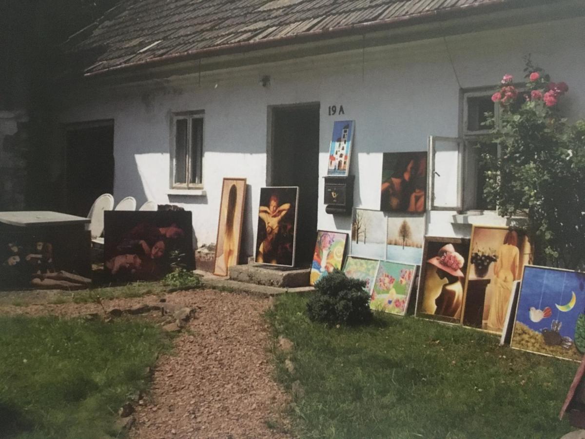 Pokoje W Starej Karczmie Liszki Exterior foto