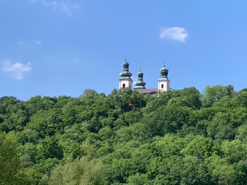 Pokoje W Starej Karczmie Liszki Exterior foto