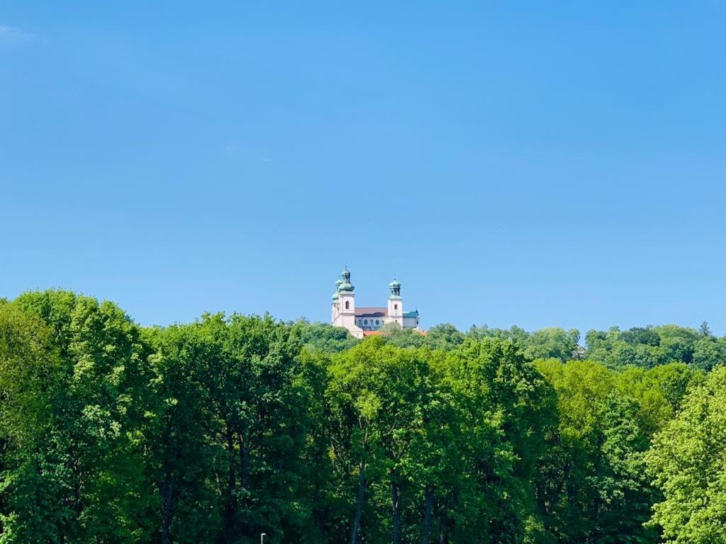 Pokoje W Starej Karczmie Liszki Exterior foto