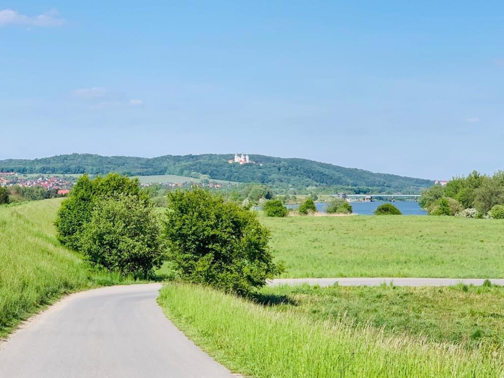 Pokoje W Starej Karczmie Liszki Exterior foto