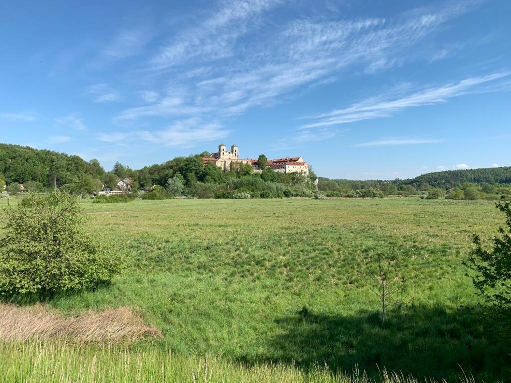 Pokoje W Starej Karczmie Liszki Exterior foto